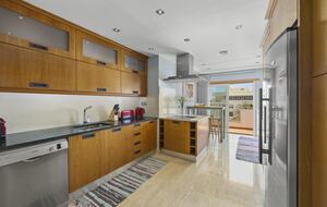 Oceanside Penthouse Marisea - Quarteira, Portugal