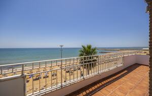 Oceanside Penthouse Marisea - Quarteira, Portugal