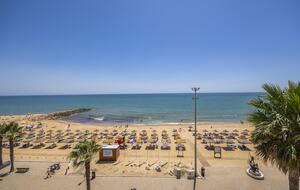 Oceanside Penthouse Marisea - Quarteira, Portugal