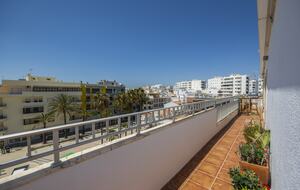 Oceanside Penthouse Marisea - Quarteira, Portugal