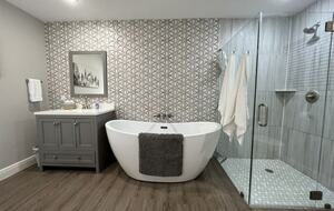 Seabrook Beach Retreat | 5 minutes from Kemah Boardwalk and NASA with Private Pool - Seabrook, Texas