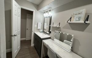 Seabrook Beach Retreat | 5 minutes from Kemah Boardwalk and NASA with Private Pool - Seabrook, Texas