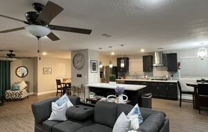 Seabrook Beach Retreat | 5 minutes from Kemah Boardwalk and NASA with Private Pool - Seabrook, Texas