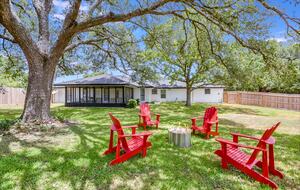 Casa Blanca - Round Top! World Class Antiquing, Shopping, Arts and More! - Round Top, Texas