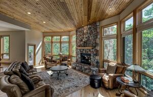 Edelweiss Chalet | Ski to Lift - Steamboat Springs, Colorado