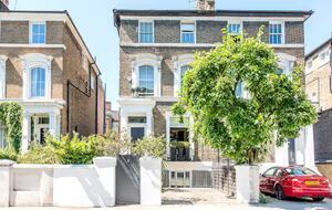 Unique Artists House in Chelsea - London, United Kingdom