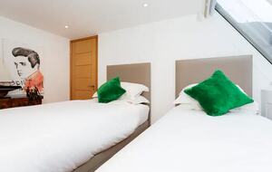 Unique Artists House in Chelsea - London, United Kingdom