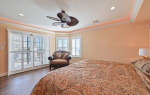Luxury Beachfront Estate with Pool and Hot Tub - Brigantine, New Jersey