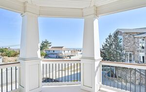 Luxury Beachfront Estate with Pool and Hot Tub - Brigantine, New Jersey