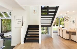 Luxe Malibu Beach Bungalow - Malibu, California