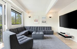 Luxe Malibu Beach Bungalow - Malibu, California