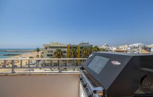 Oceanside Penthouse Marisea - Quarteira, Portugal
