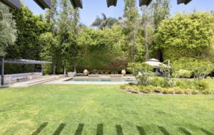 Luxe Malibu Beach Bungalow - Malibu, California