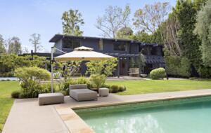 Luxe Malibu Beach Bungalow - Malibu, California