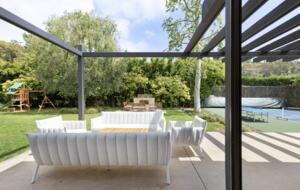 Luxe Malibu Beach Bungalow - Malibu, California