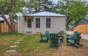 Texas Hill Country Cottage in Fredericksburg Wine Region - Fredericksburg, Texas