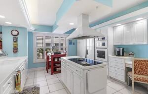 Subzero refrigerator