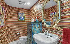 Newly updated beach front condo on the best shelling beach in Florida - Sanibel, Florida