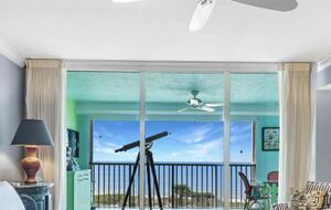 Newly updated beach front condo on the best shelling beach in Florida - Sanibel, Florida