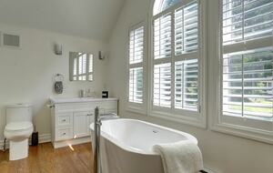 Private Coach House in the Centre of Port Hope - Port Hope, Canada