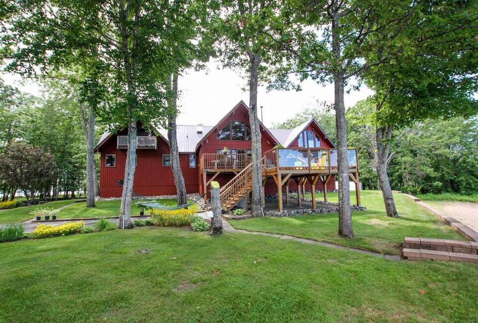 Entire Private Island + Lux Lakehouse with TWO Hot Tubs Luxury Home