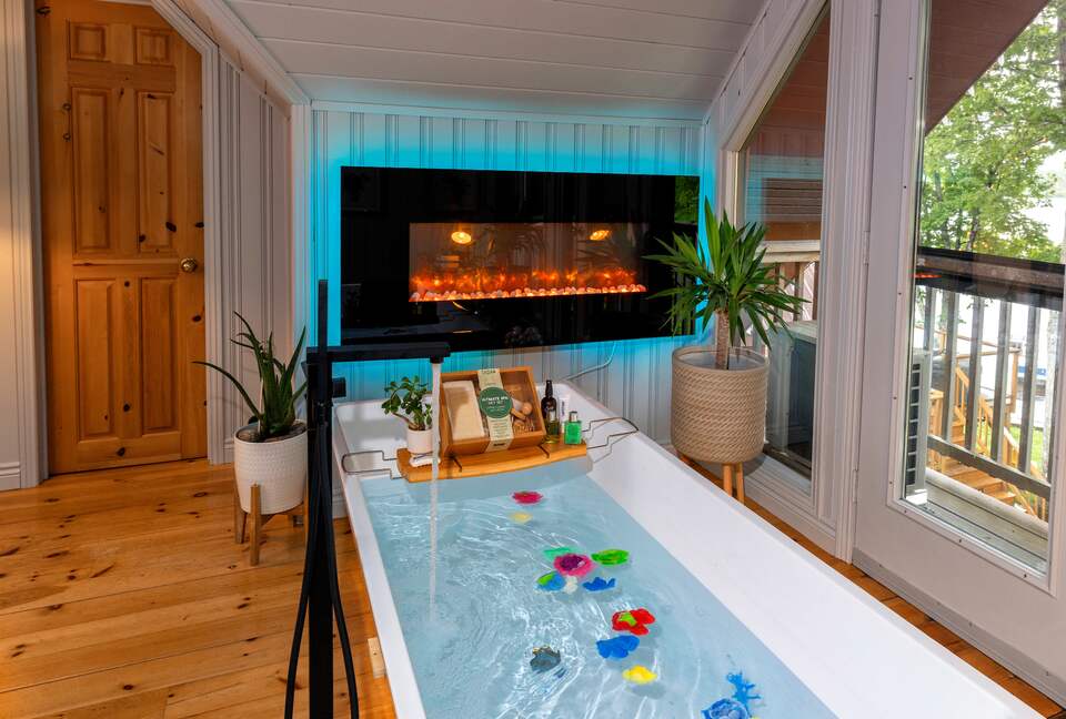 Entire Private Island + Lux Lakehouse with TWO Hot Tubs Luxury Home