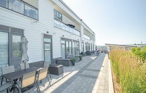 Lovely Two Bedroom Vacation Home in Friday Harbour - Innisfil, Canada