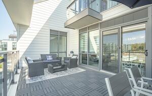 Lovely Two Bedroom Vacation Home in Friday Harbour - Innisfil, Canada