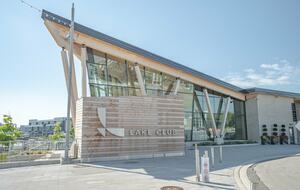 Lovely Two Bedroom Vacation Home in Friday Harbour - Innisfil, Canada