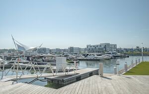 Lovely Two Bedroom Vacation Home in Friday Harbour - Innisfil, Canada