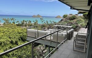 Sweeping Postcard Views of the Mokulua Islands - Kailua, Hawaii