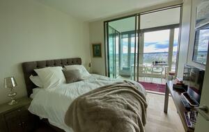 Luxury Apartment with Iconic South Bank Views - London, United Kingdom