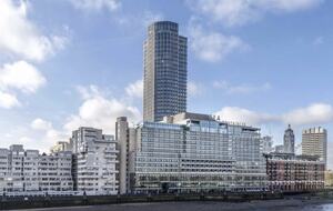Luxury Apartment with Iconic South Bank Views - London, United Kingdom