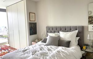 Luxury Apartment with Iconic South Bank Views - London, United Kingdom