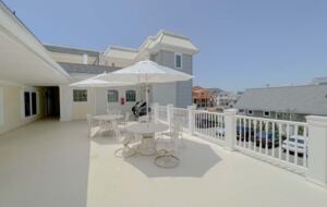 Quaint Townhome In the Heart of Avalon - Avalon, New Jersey