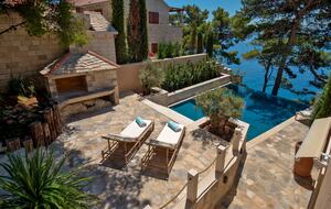 Maison Mala WATERFRONT - Selca, Croatia