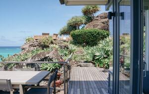 Sweeping Postcard Views of the Mokulua Islands - Kailua, Hawaii