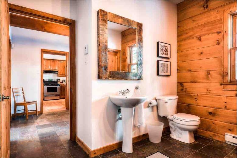 Waterfront Cabin Minutes to Mont Tremblant Ski Resort - Lac-Supérieur, Canada