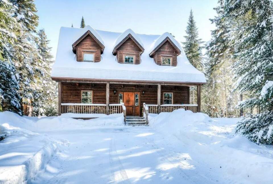 Waterfront Cabin Minutes to Mont Tremblant Ski Resort - Lac-Supérieur, Canada