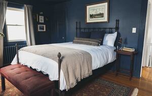 Cozy Chic Remodeled 1910 Farmhouse - Hudson, New York