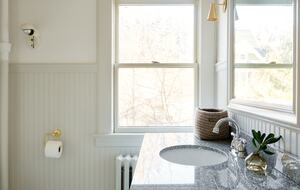 Cozy Chic Remodeled 1910 Farmhouse - Hudson, New York