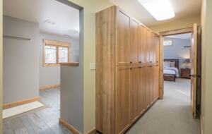 Little Bear Escape In Big Sky Country - Gallatin Gateway, Montana