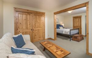 Little Bear Escape In Big Sky Country - Gallatin Gateway, Montana