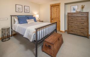 Little Bear Escape In Big Sky Country - Gallatin Gateway, Montana