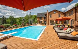 Catskill Ski Mountain Retreat with a Private Pool - Arkville, New York