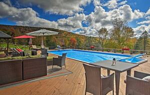 Catskill Ski Mountain Retreat with a Private Pool - Arkville, New York