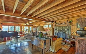 Catskill Ski Mountain Retreat with a Private Pool - Arkville, New York