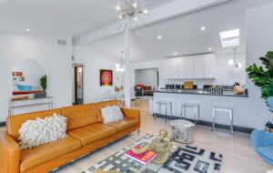 Cool and Fun Midcentury Getaway - Palm Springs, California