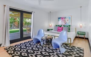 Cool and Fun Midcentury Getaway - Palm Springs, California