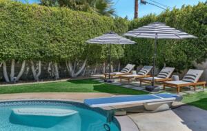 Cool and Fun Midcentury Getaway - Palm Springs, California